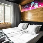 Time - Hostel